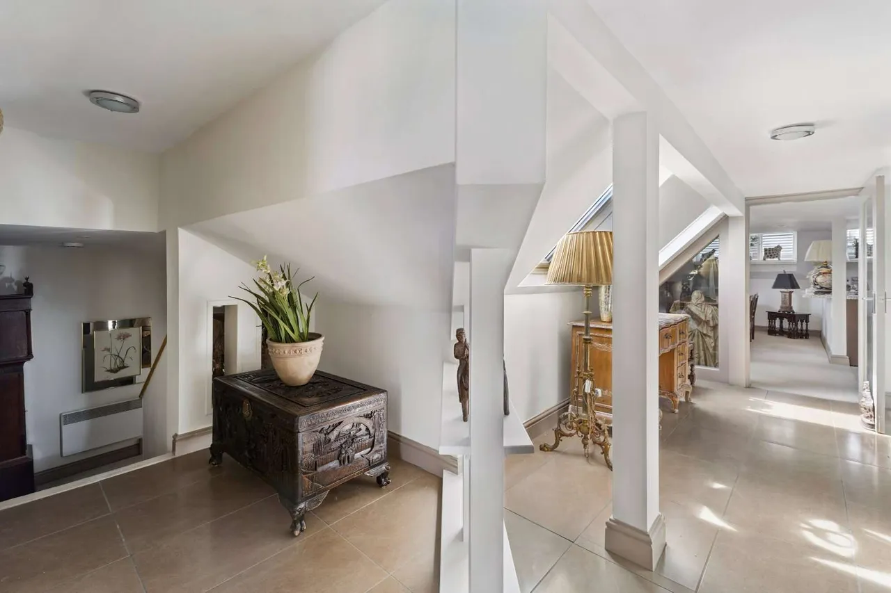 Lypiatt Road, Cheltenham, Gloucestershire, GL50 2QJ, photo 7