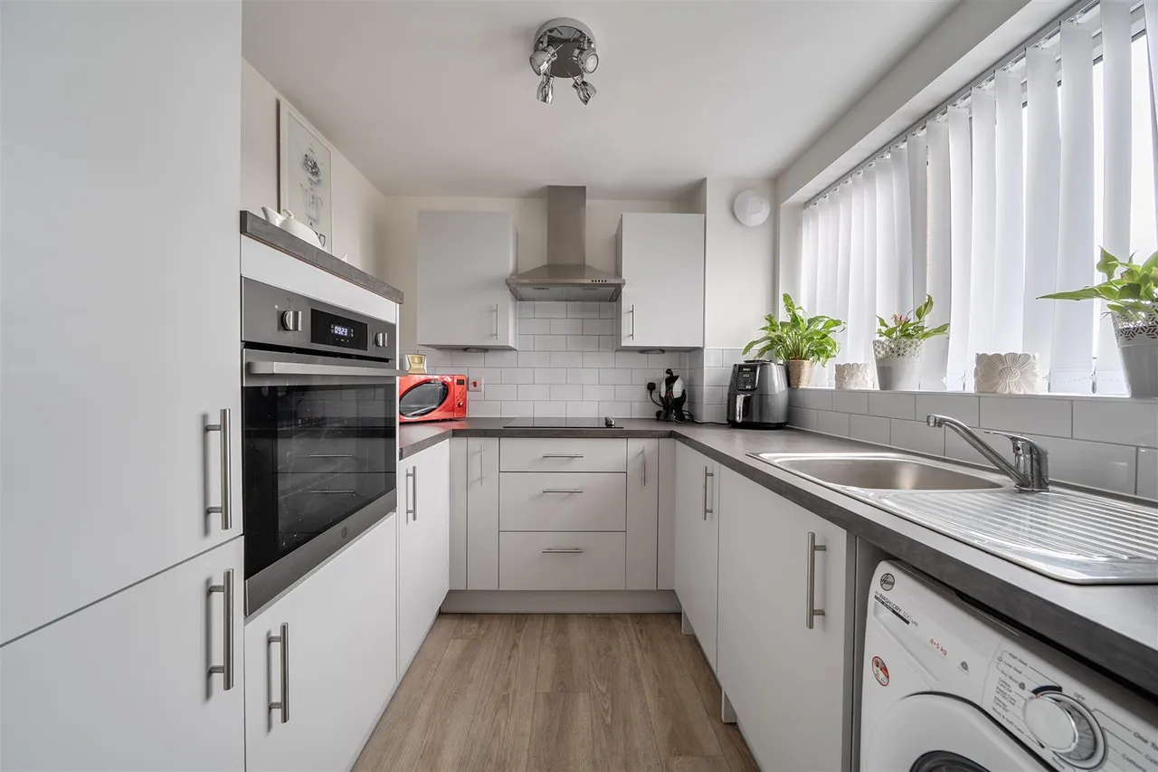 Trinity Street, Fareham, PO16, photo 2