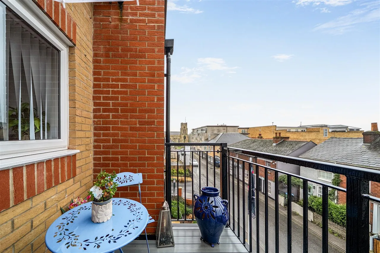 Trinity Street, Fareham, PO16, photo 6