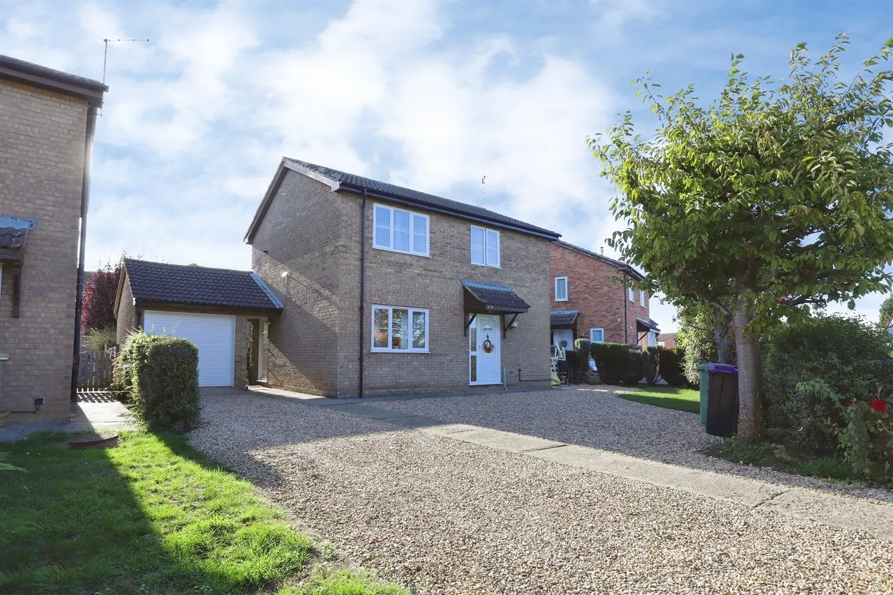 3 bed house for sale, Beech Avenue, Bourne, PE10