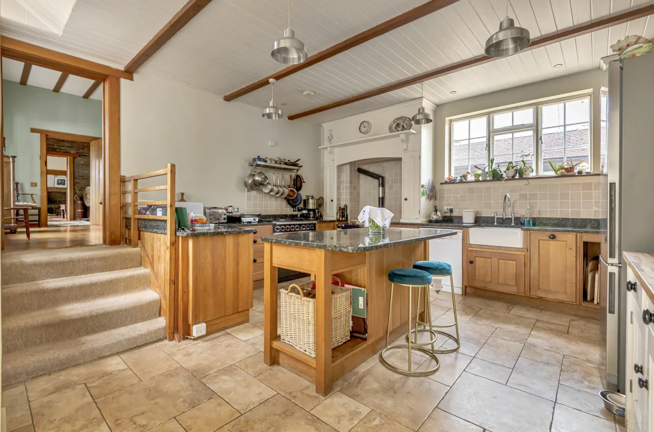 Homestall Lane, Ashurst Wood, East Grinstead, West Sussex, RH19 3PH, photo 4