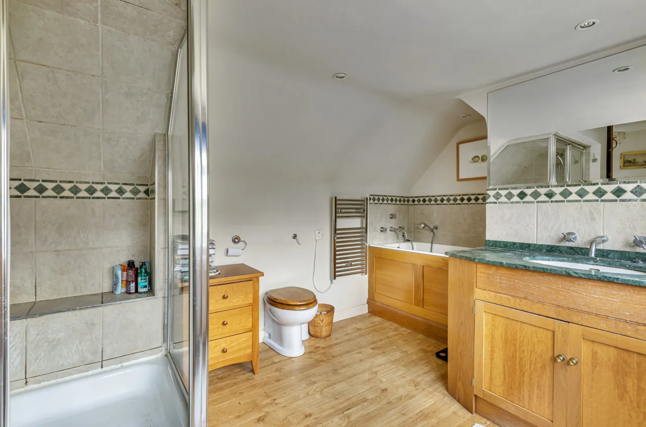 Homestall Lane, Ashurst Wood, East Grinstead, West Sussex, RH19 3PH, photo 21