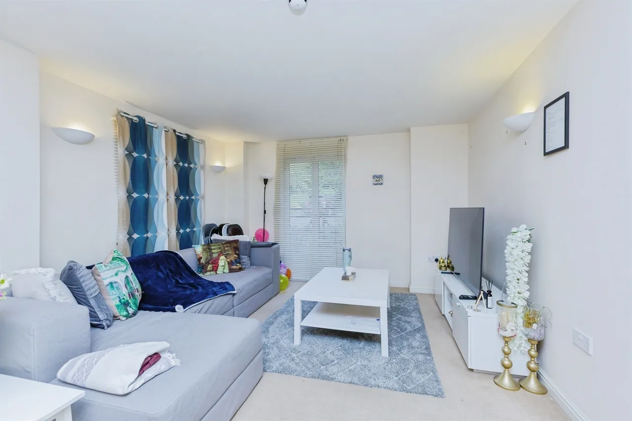 Honeywell Close, Oadby, LE2, photo 4