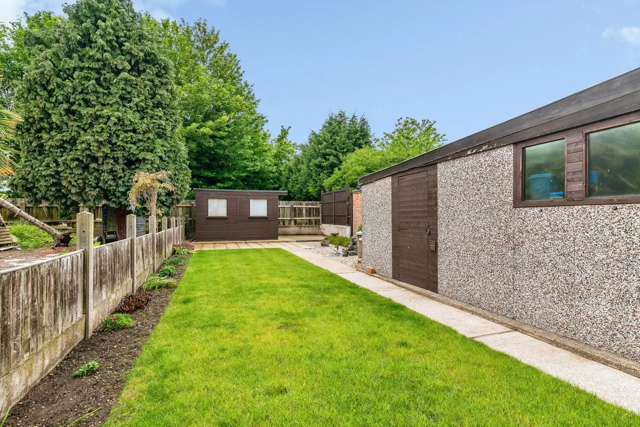 Barlock Road, NOTTINGHAM, Nottinghamshire, NG6, photo 16