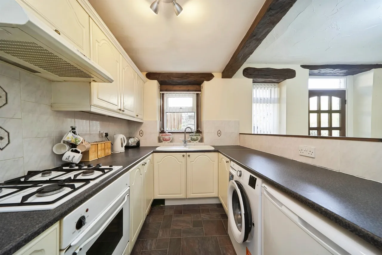 Moorside Road, Bradford, photo 6