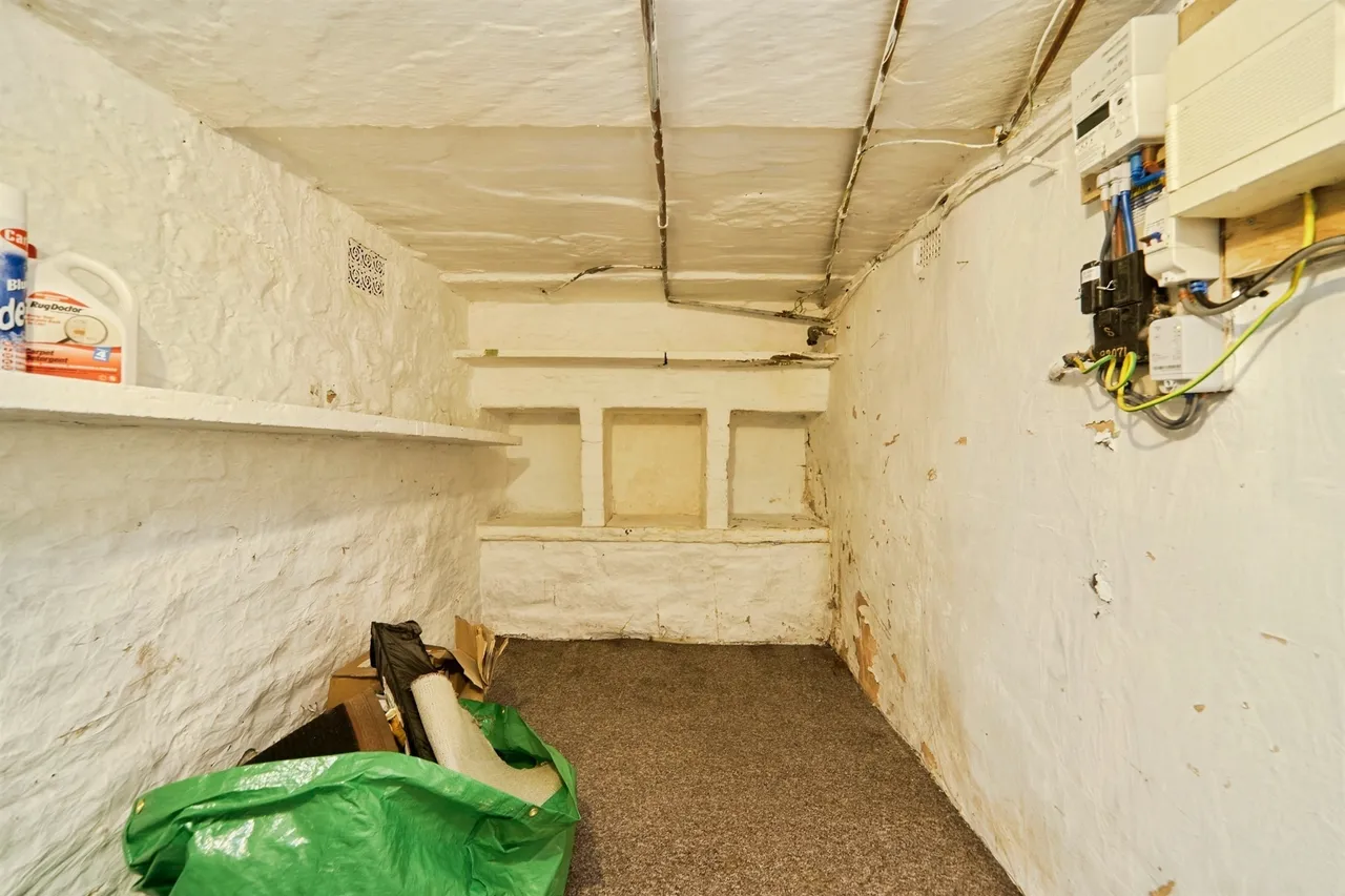 Moorside Road, Bradford, photo 7