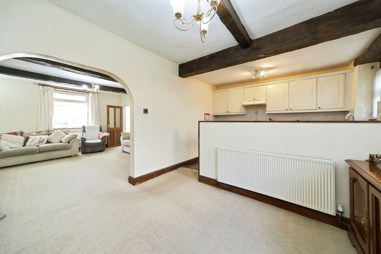 Moorside Road, Bradford, photo 4