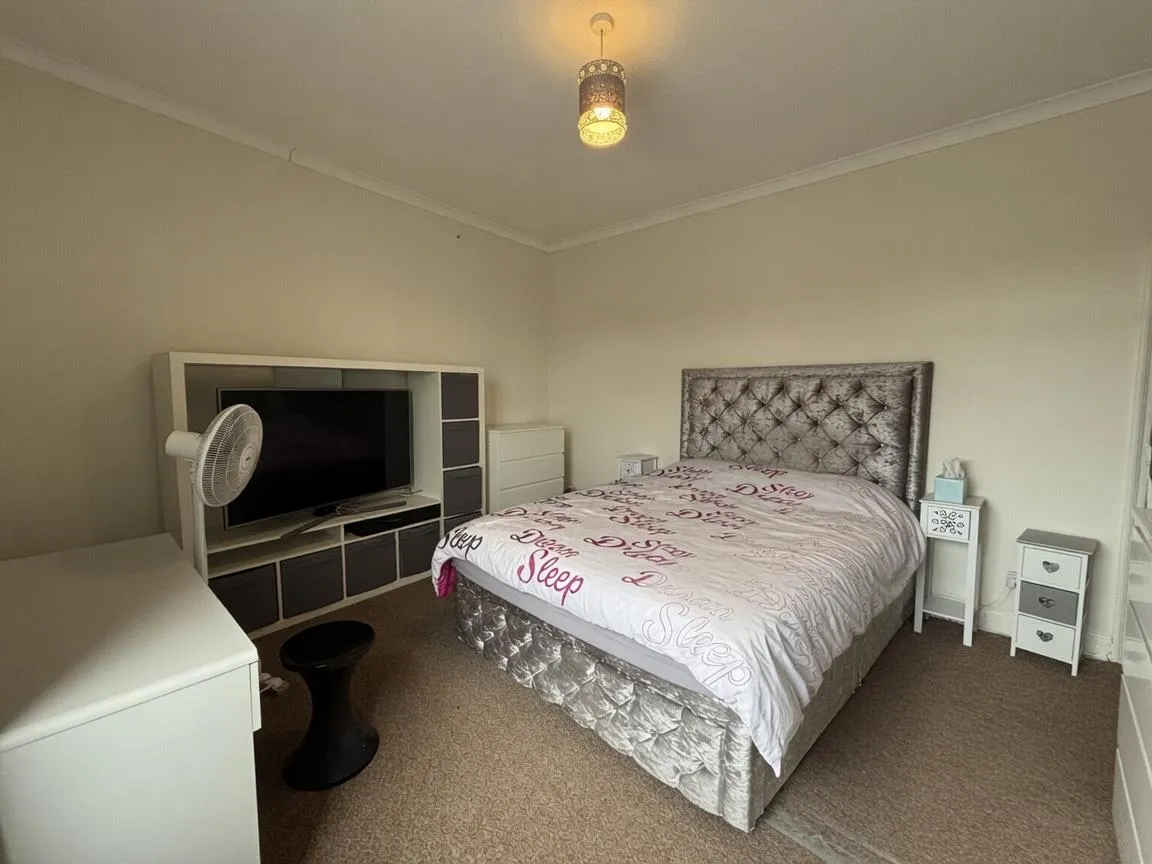 Cansfield Grove, Wigan, WN4, photo 6