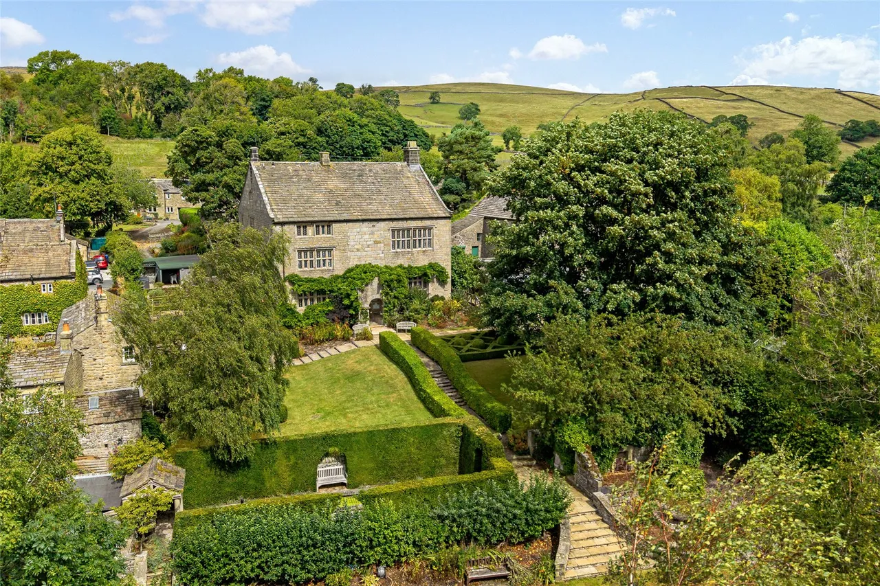 7 bed house for sale, Appletreewick, Skipton