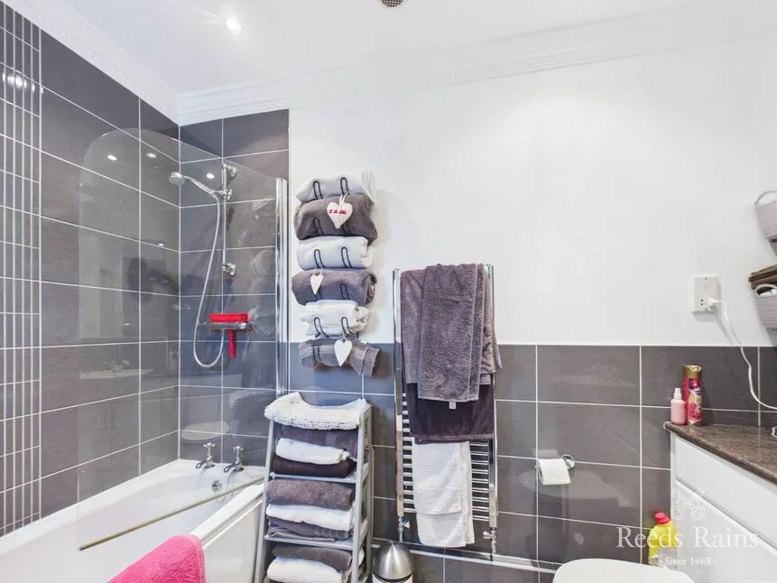 Lincombe Drive, Middlesbrough, TS5, photo 14