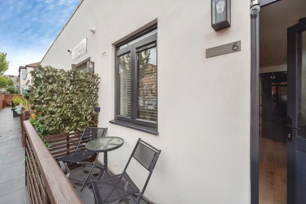 1 bed flat for sale, Clifford Road, Walthamstow, E17