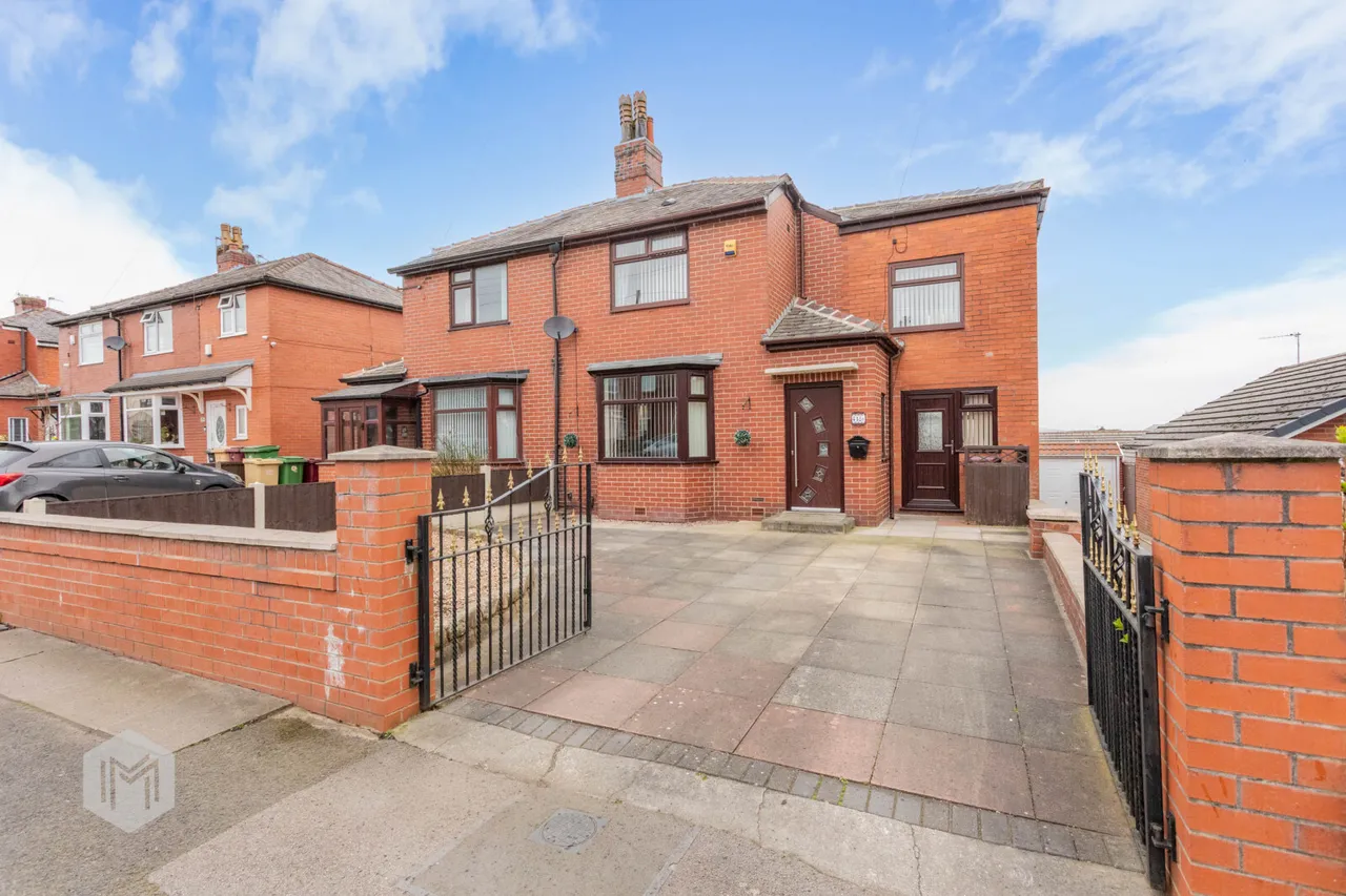 3 bed house for sale — 418a Plodder Lane, Farnworth, Bolton, BL4 0JT