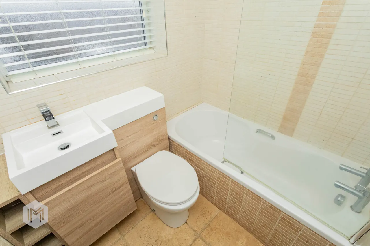 418a Plodder Lane, Farnworth, Bolton, BL4 0JT, photo 12