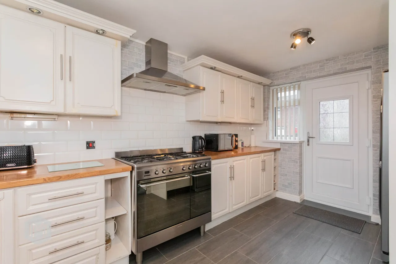 418a Plodder Lane, Farnworth, Bolton, BL4 0JT, photo 8