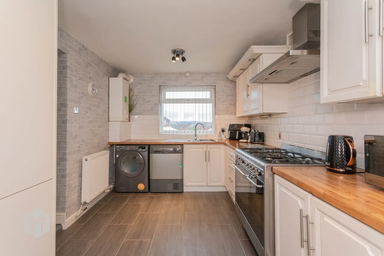 418a Plodder Lane, Farnworth, Bolton, BL4 0JT, photo 7