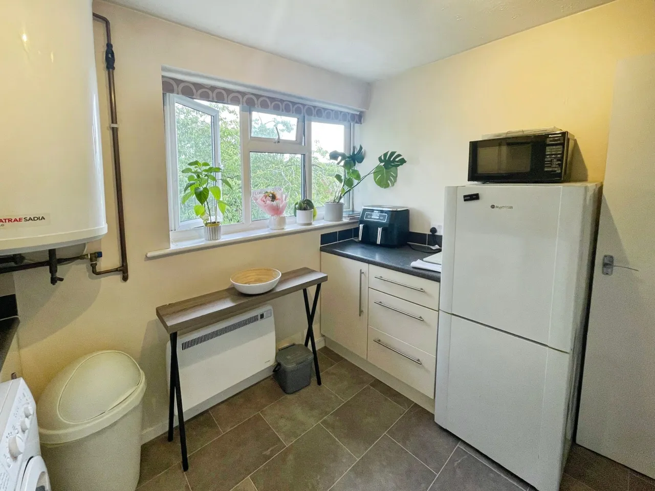 Cowslip Bank, Lychpit, Basingstoke, Basingstoke, RG24 8RR, photo 5