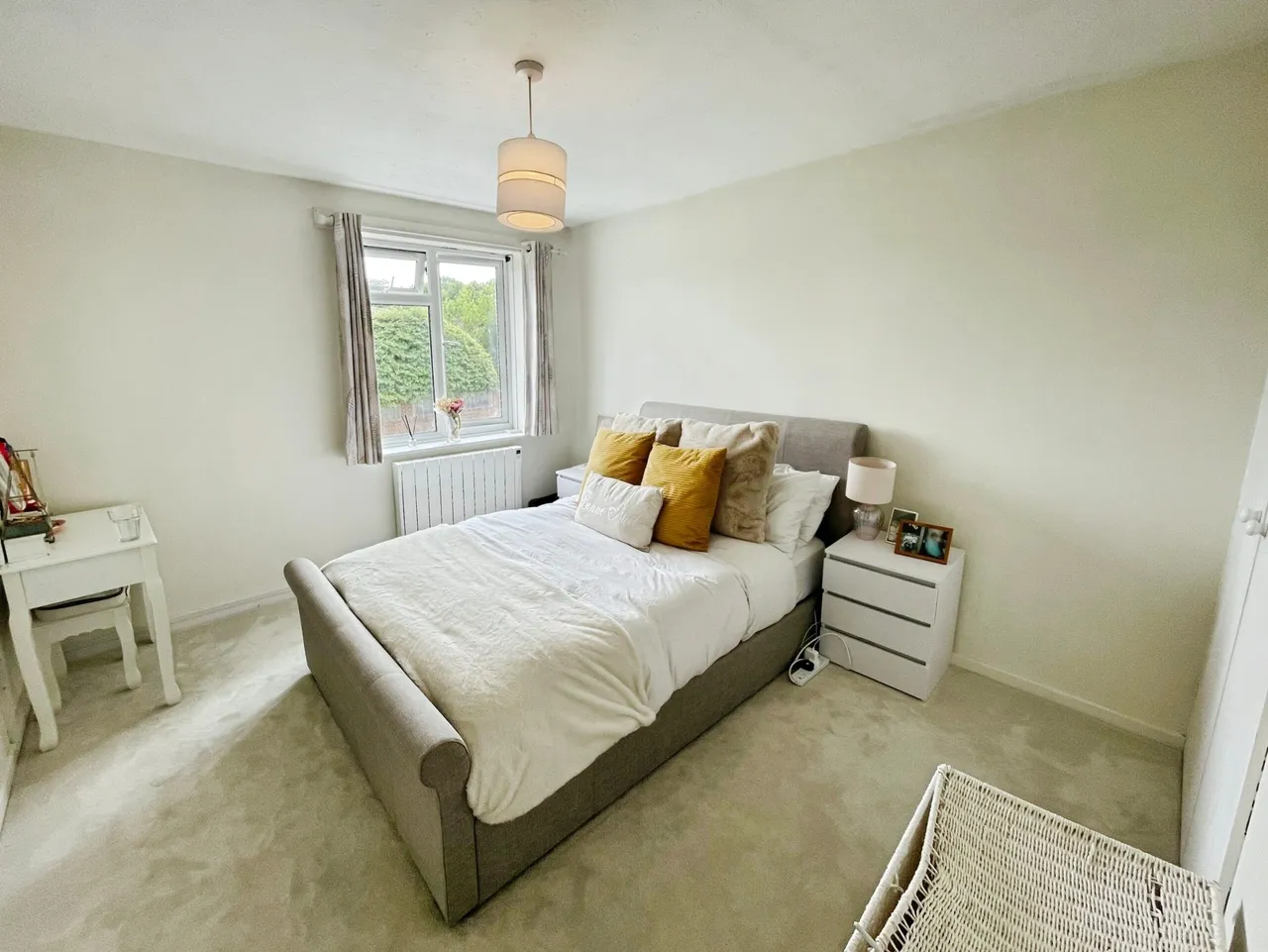 Cowslip Bank, Lychpit, Basingstoke, Basingstoke, RG24 8RR, photo 4