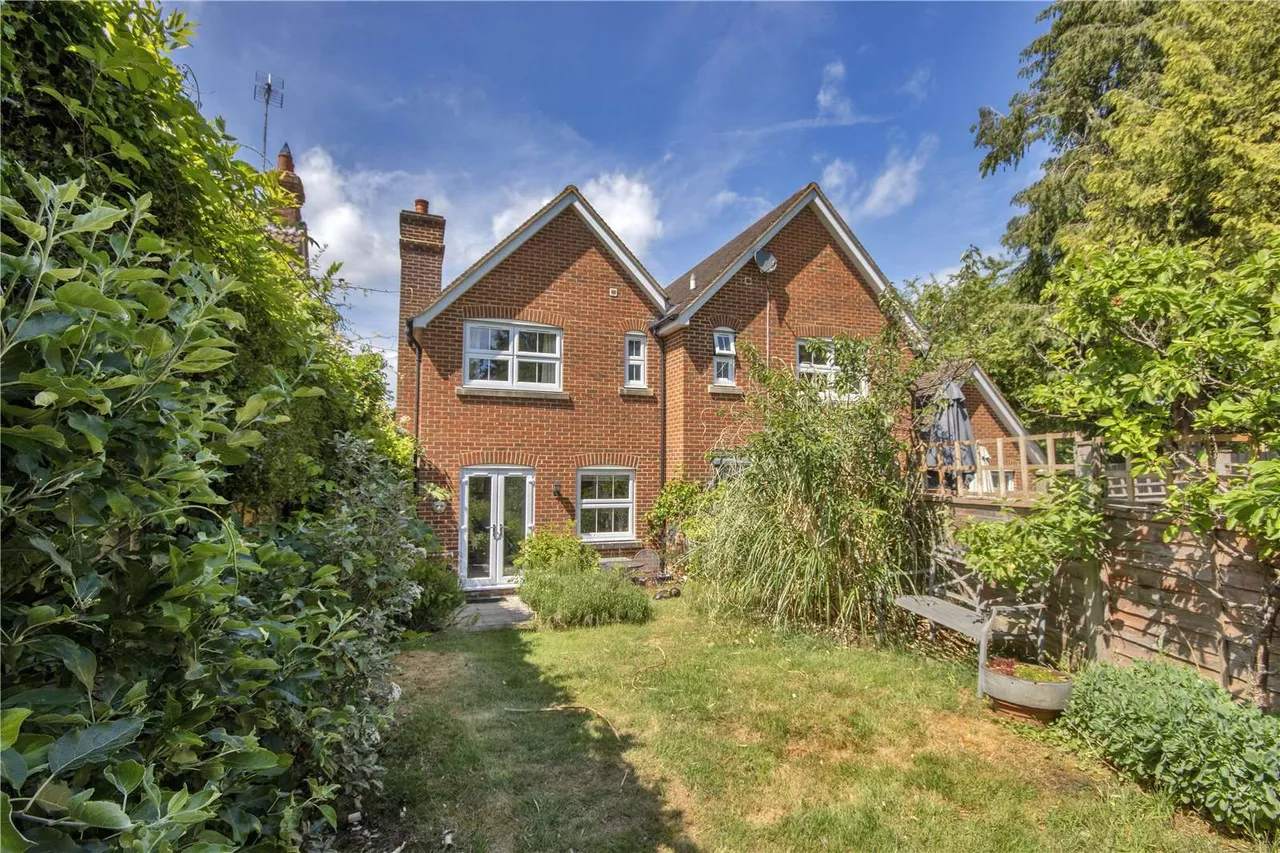 3 bed house for sale — Westerham Road, Sevenoaks, Kent, TN13 2PX