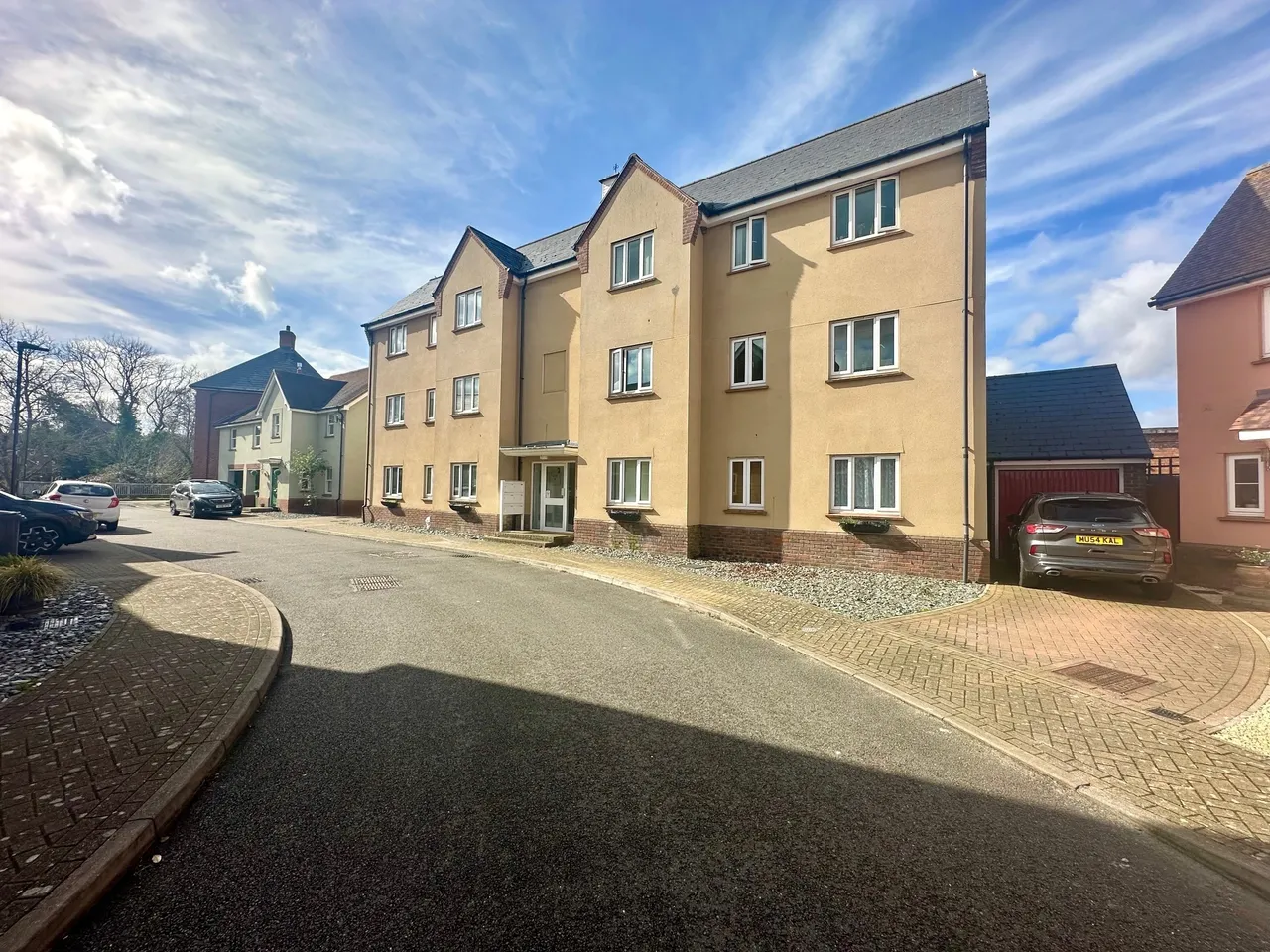 2 bed flat to rent, Peter Taylor Avenue, Braintree, CM7