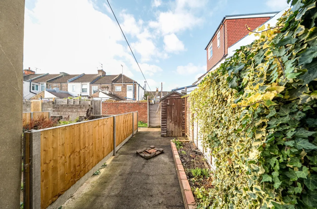 Sugden Road, Worthing, BN11, photo 7