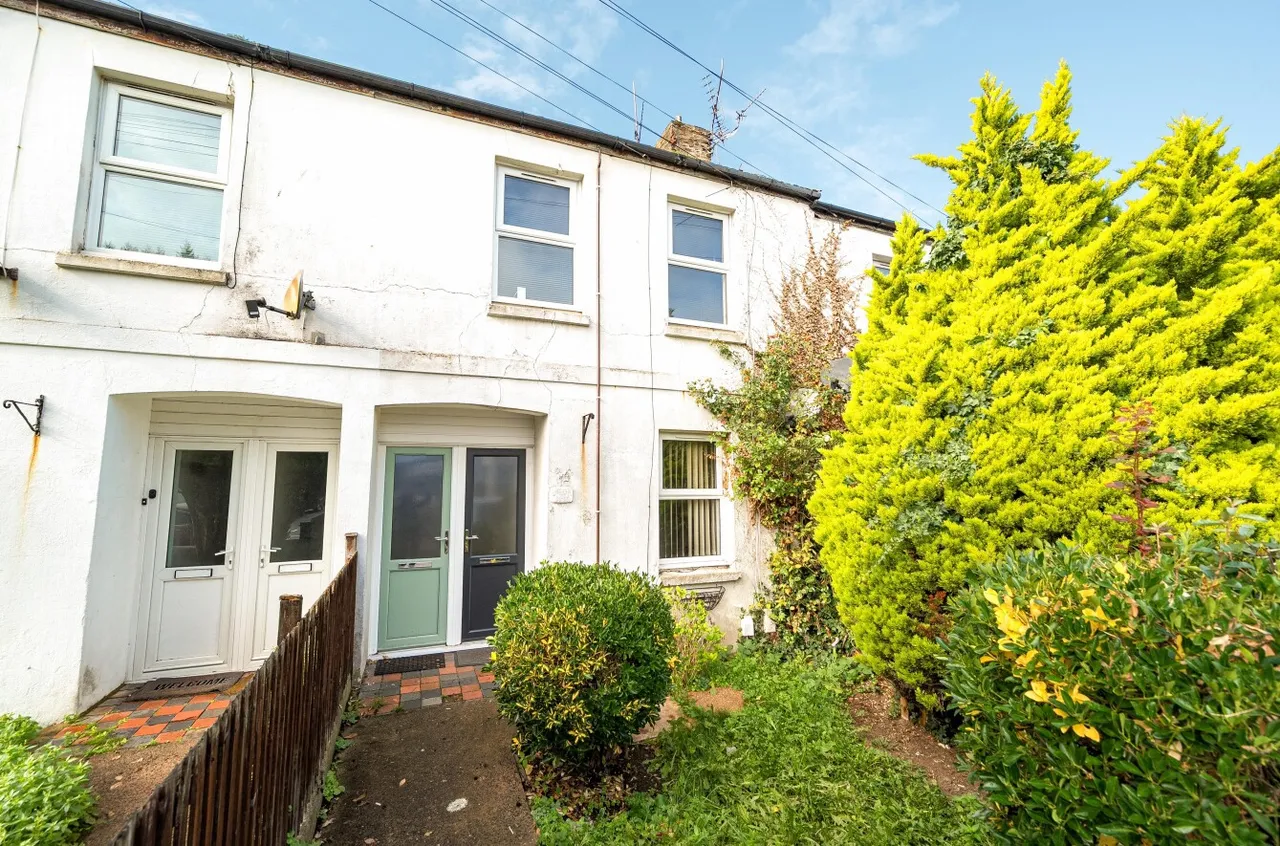 1 bed flat to rent, Sugden Road, Worthing, BN11