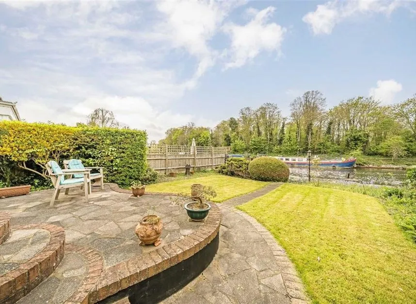 Hampton Court Road, East Molesey, KT8, photo 7