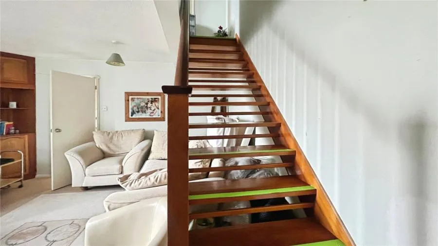 Suffolk Close, Wokingham, RG41, photo 9