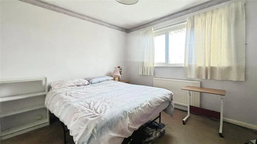 Suffolk Close, Wokingham, RG41, photo 7