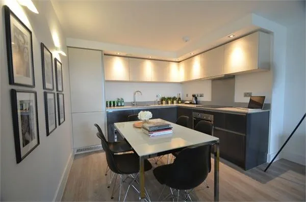 Premier House, Edgware, HA8, Edgware, photo 2