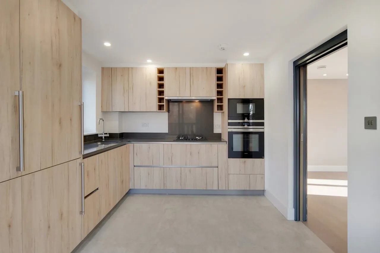 Fitzjohns Avenue, London, NW3 6PH, photo 3