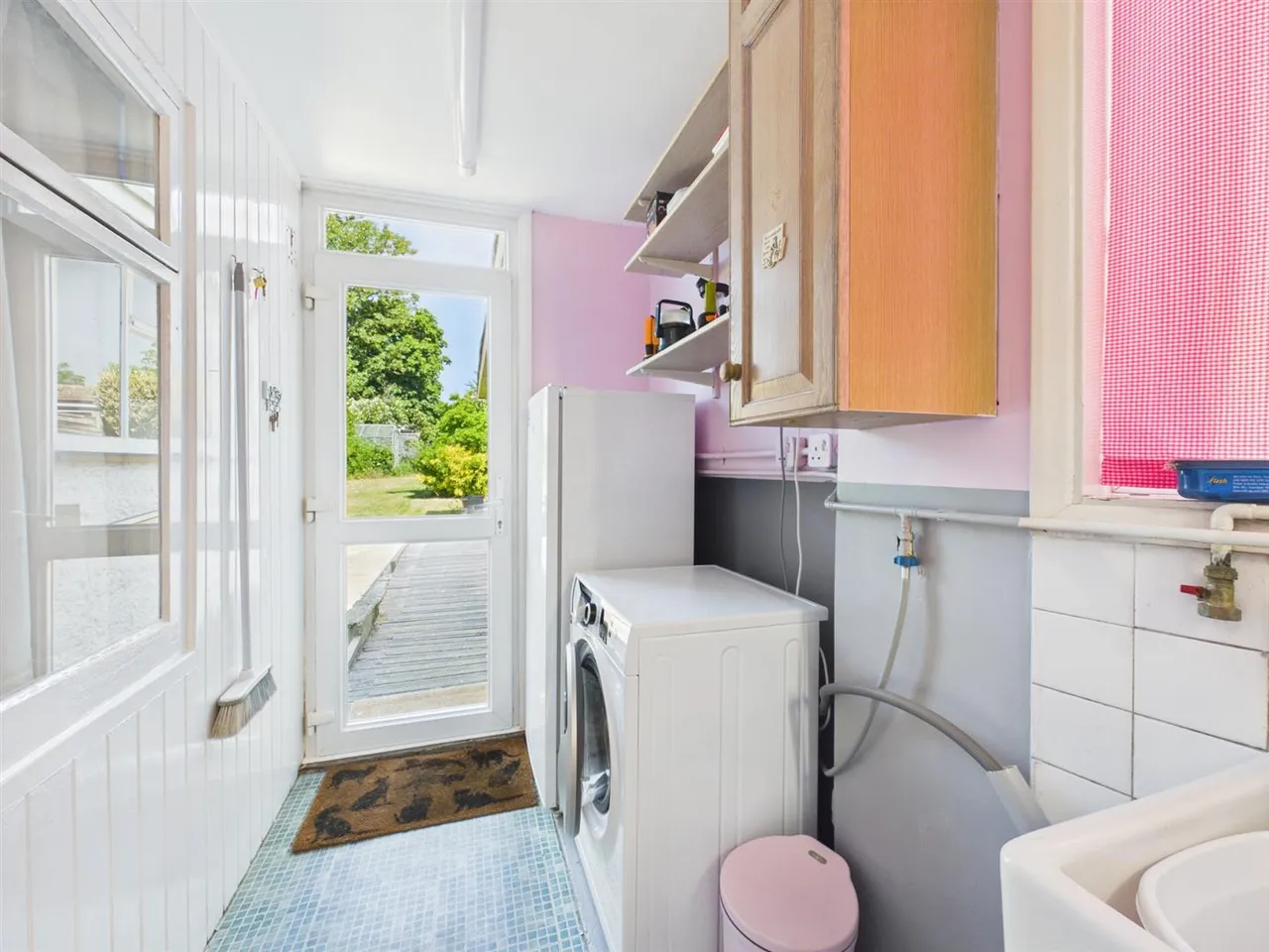 Pield Heath Road, Uxbridge, UB8 3NQ, photo 6