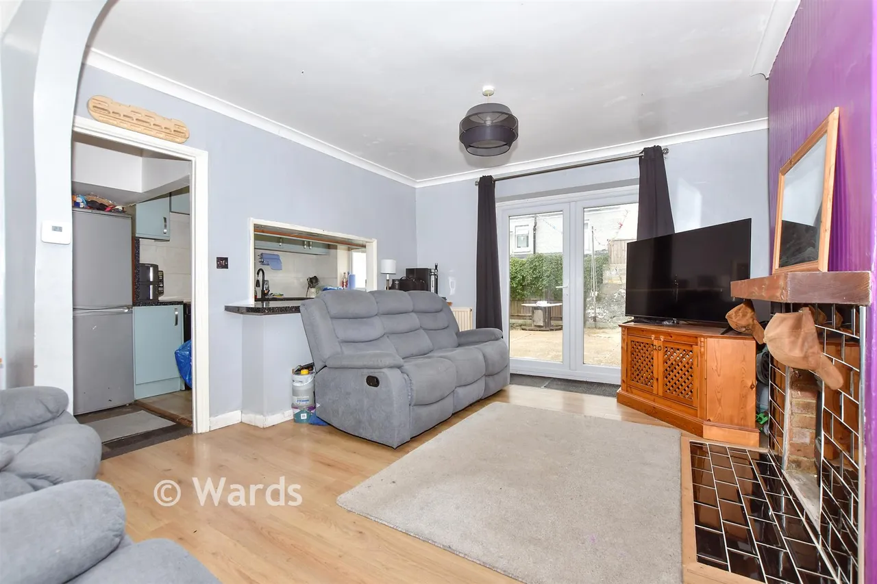 Whitfield Avenue, Dover, CT16, photo 4