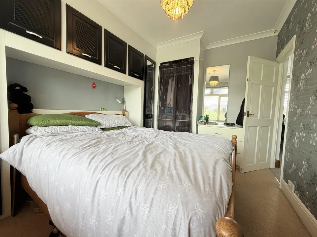Hampton Road, London, photo 13
