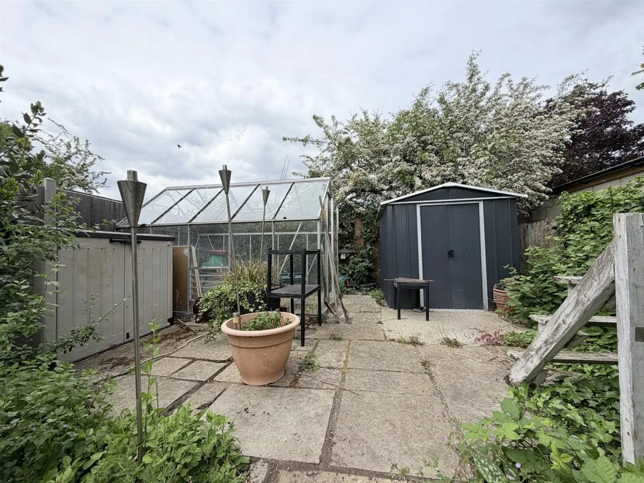 Hampton Road, London, photo 16