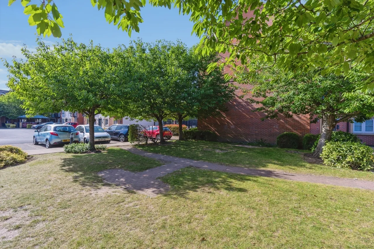 Plainsfield Street, Moss Side, Manchester, M16, photo 12