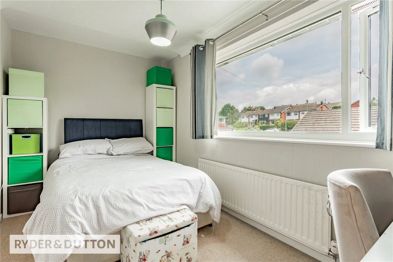 Chiltern Drive, Royton, OL2, photo 14