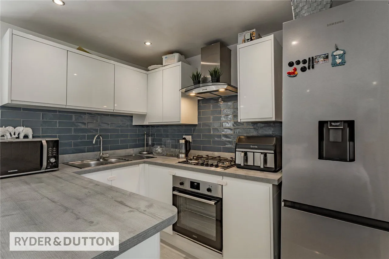 Chiltern Drive, Royton, OL2, photo 19