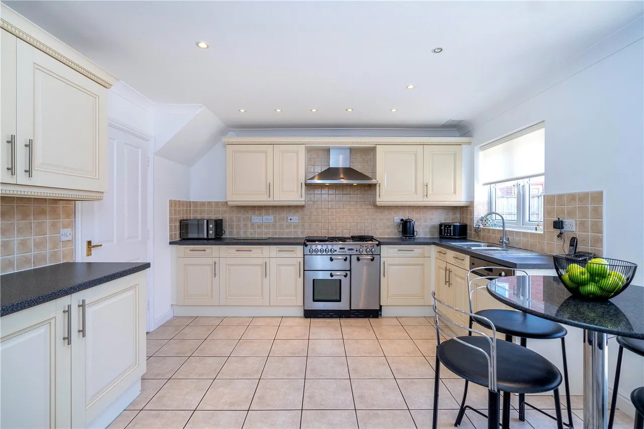 Poppy Place, Bourne, PE10, photo 2