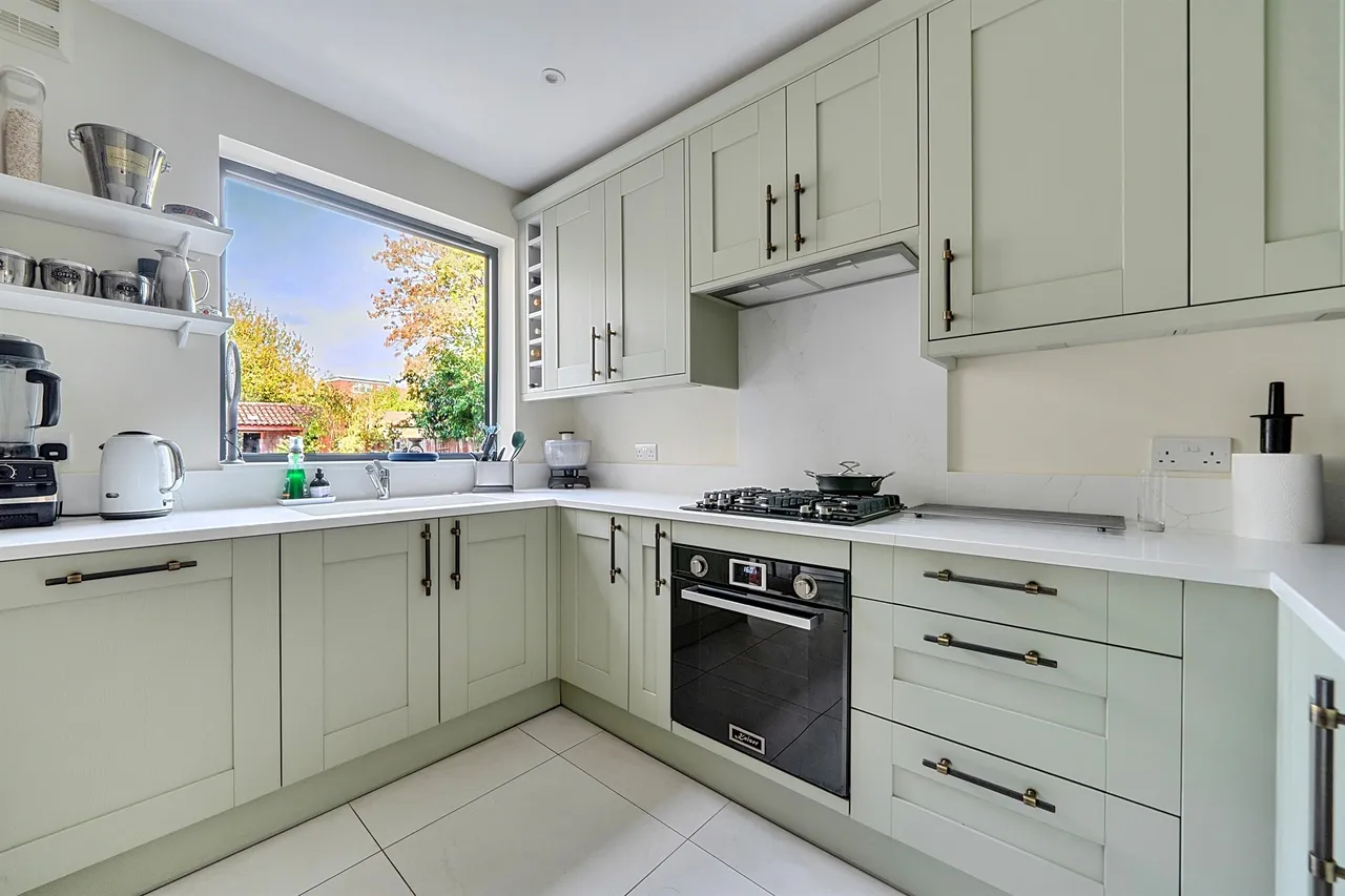 Parsonage Lane, Enfield, EN2, photo 5