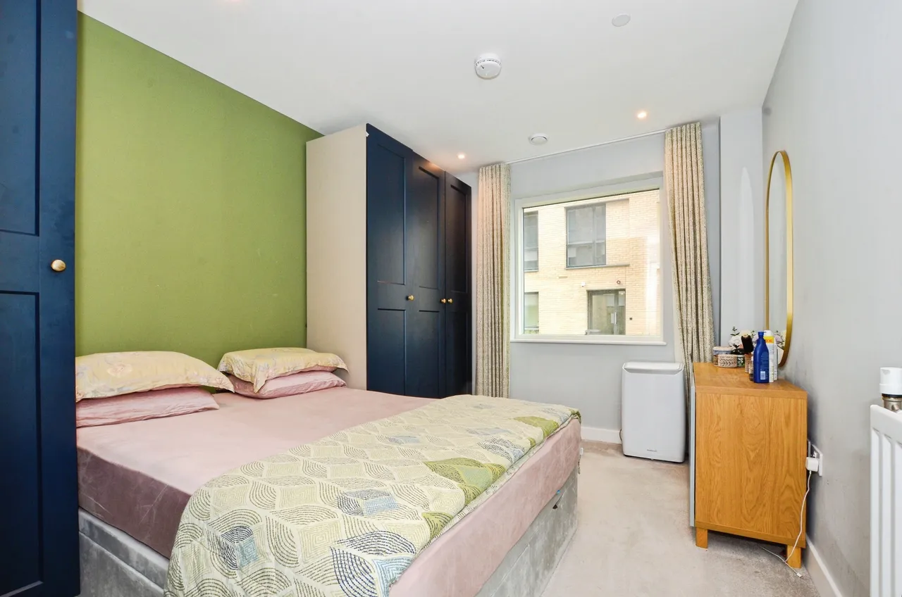 Aerial Square, London, NW9, photo 8