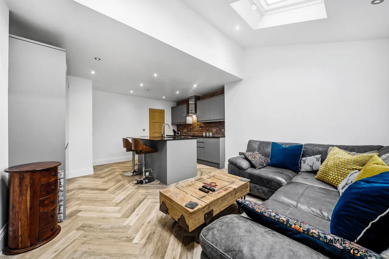 Dyneley Avenue, Burnley, BB10, photo 11