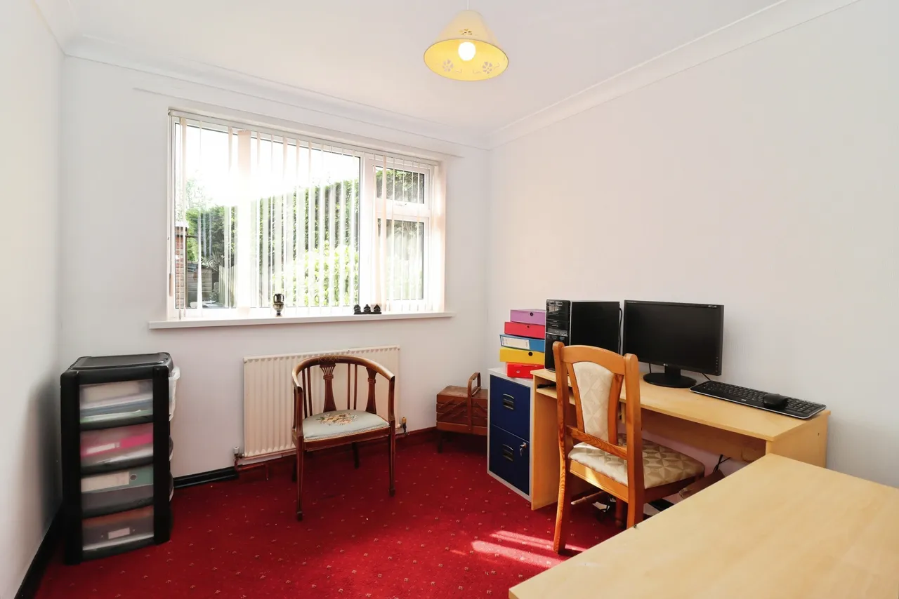 Pavilion Gardens, New Houghton, NG19, photo 9