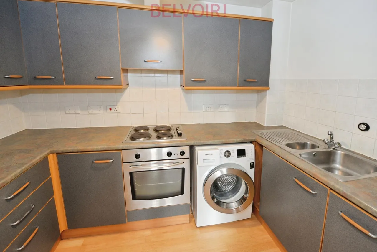 20 Archers Road, Southampton, SO15, photo 5