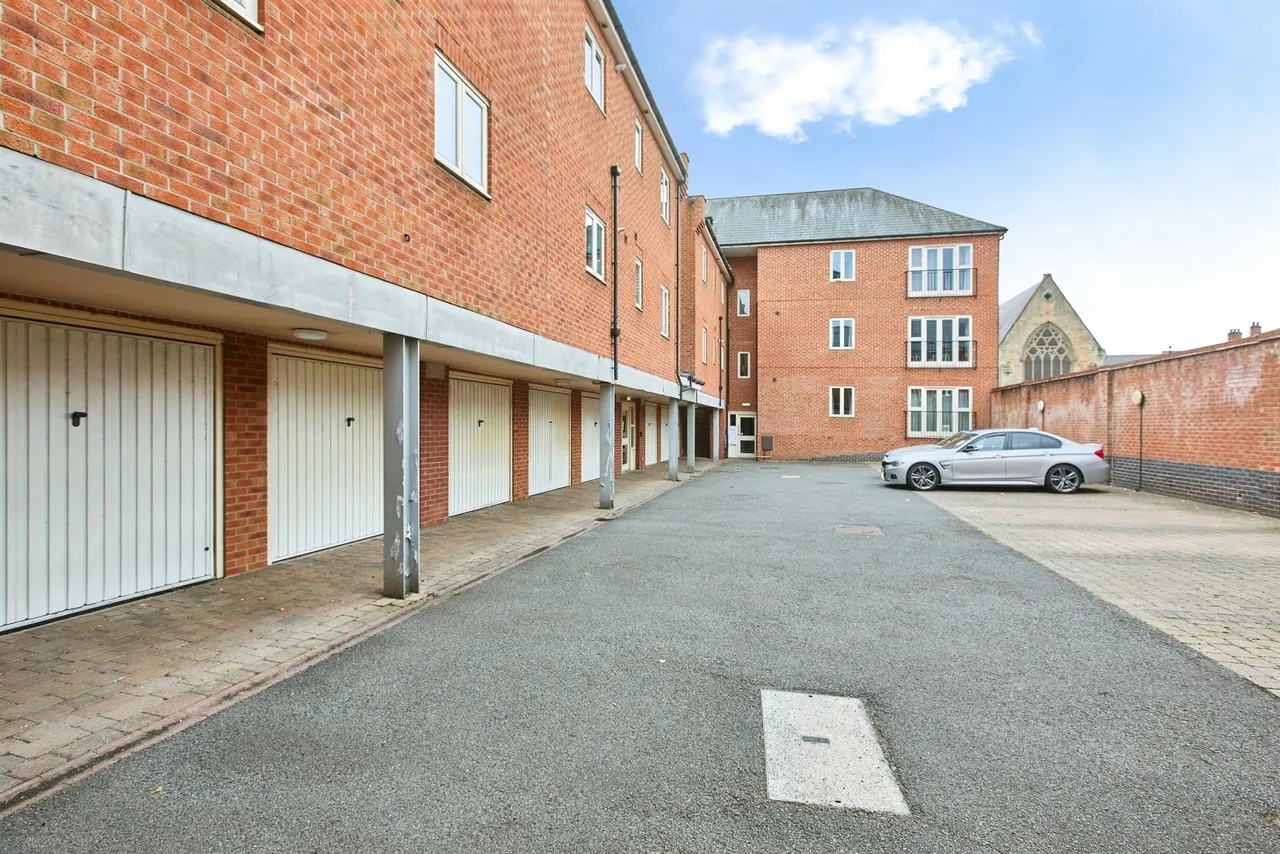 The School Yard, Derby, DE1, photo 14