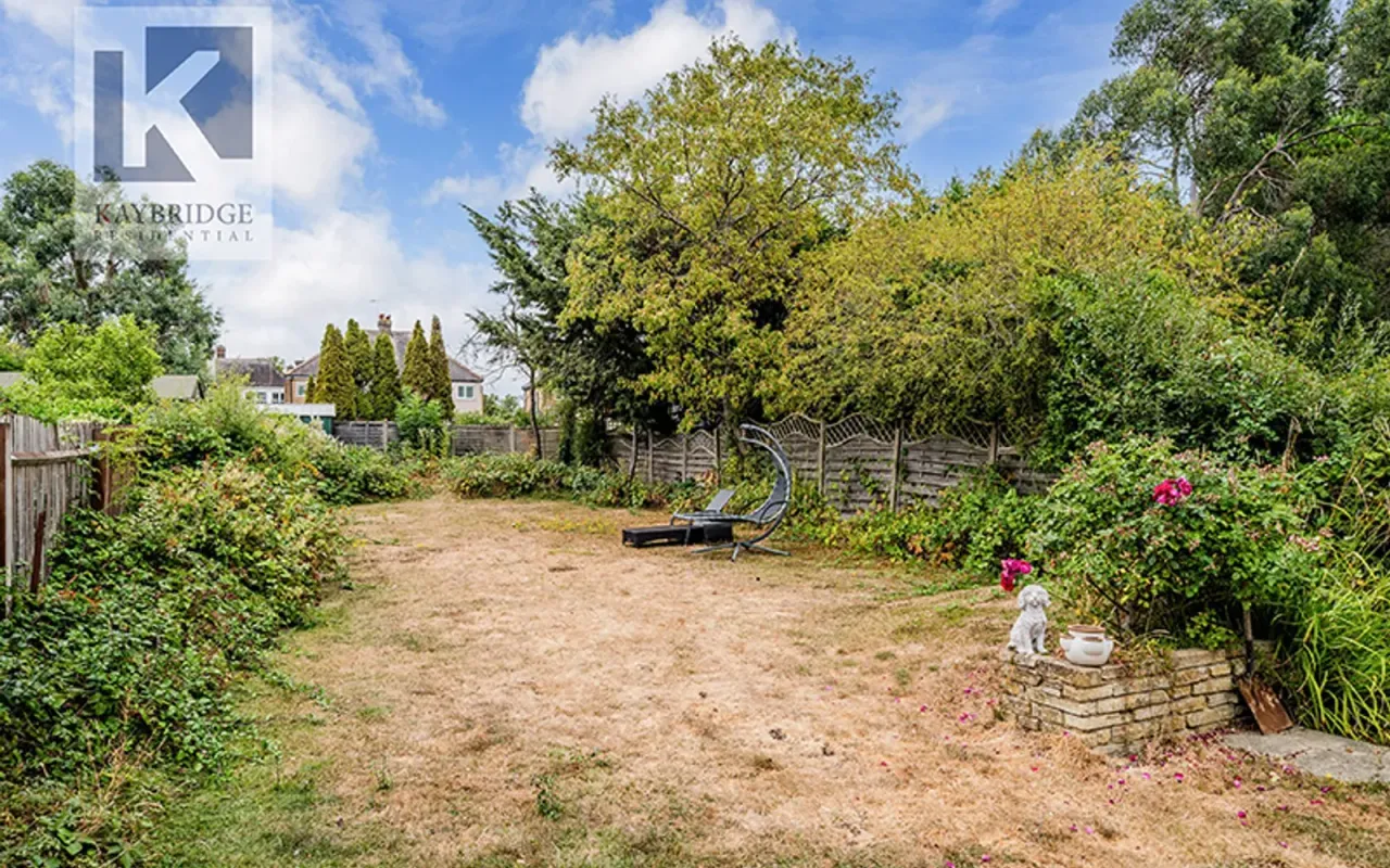 London Road, Ewell, KT17, photo 4