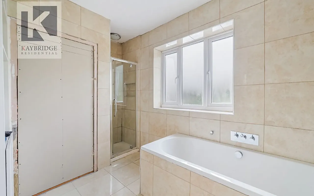 London Road, Ewell, KT17, photo 9