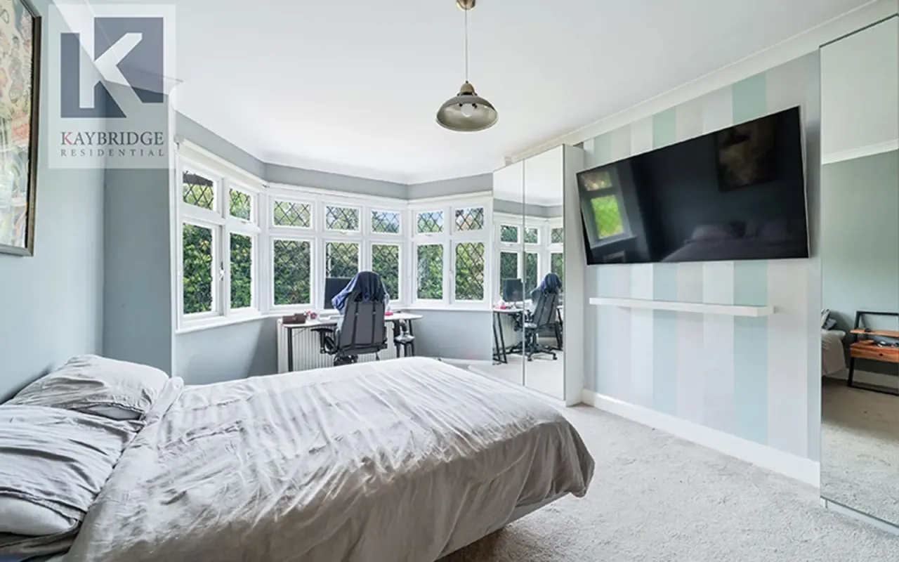 London Road, Ewell, KT17, photo 6