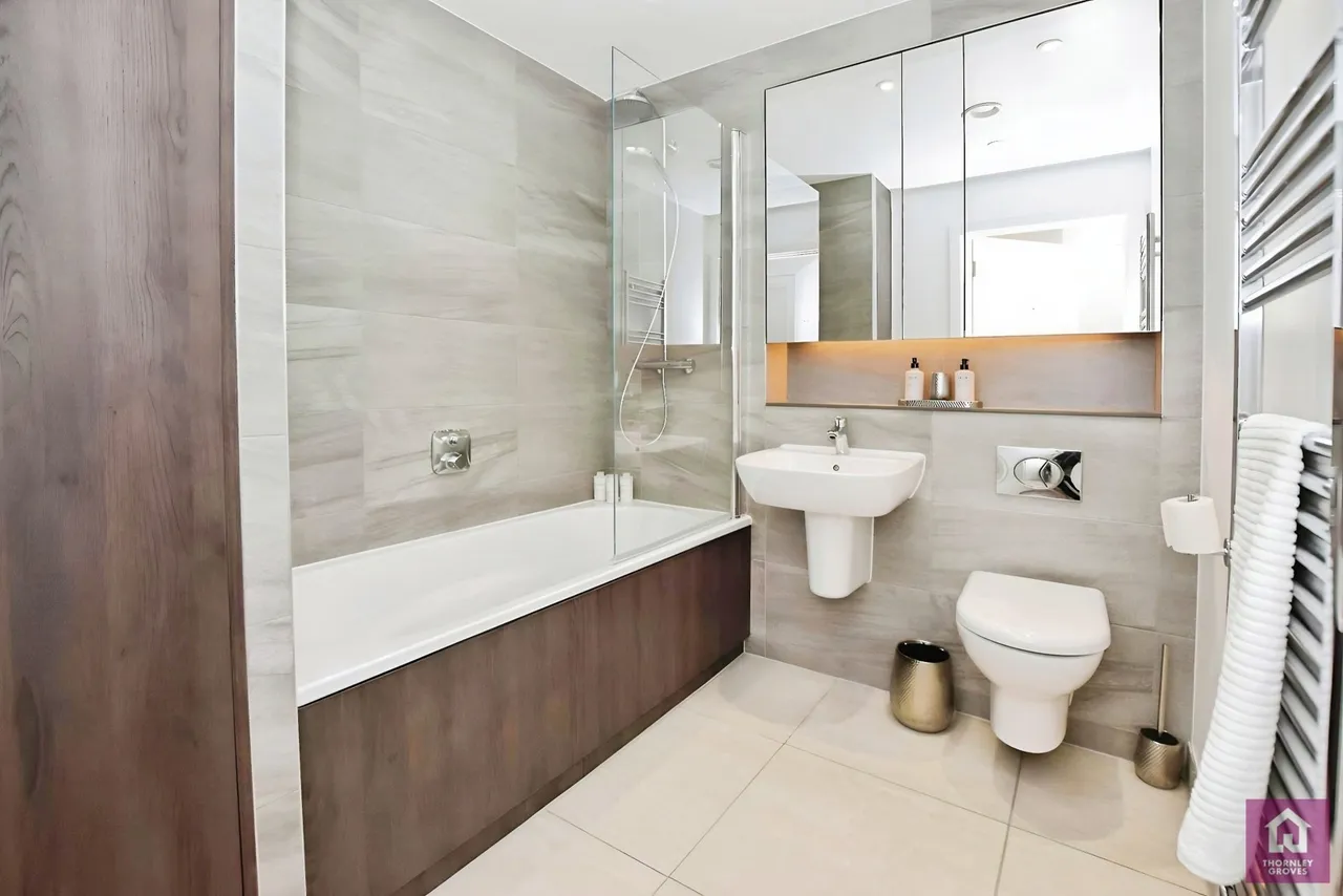 Lockside Lane, Salford, M5, photo 15