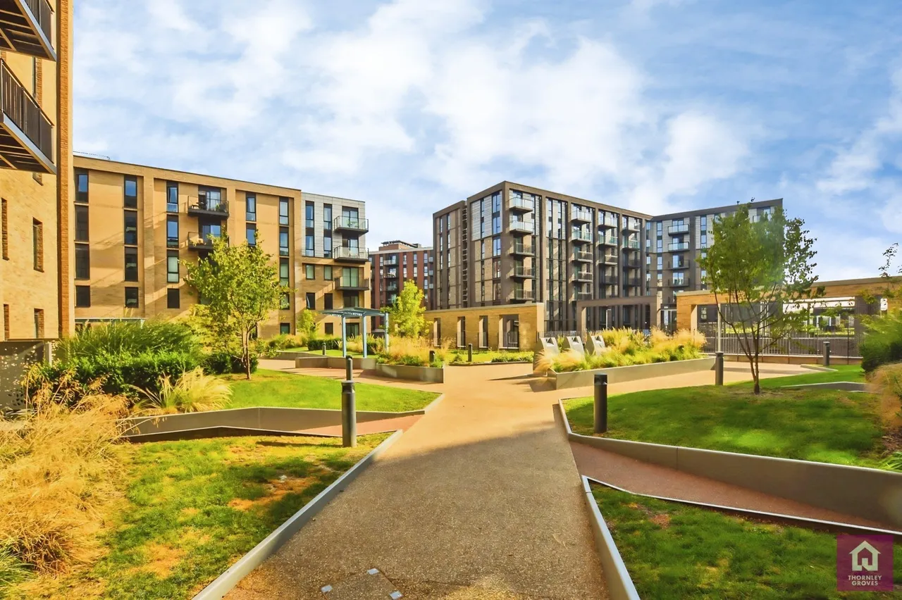 2 bed flat for sale, Lockside Lane, Salford, M5