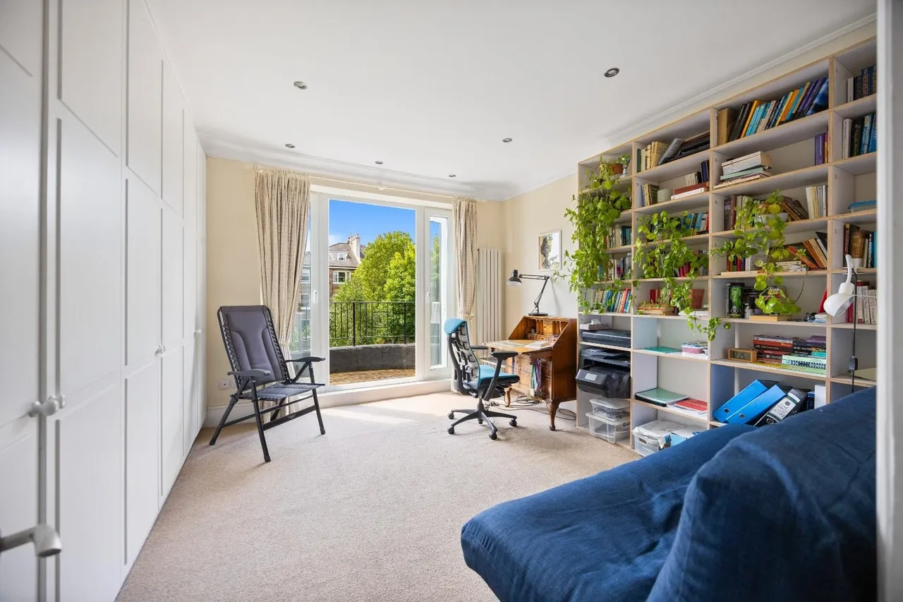 Belsize Square Belsize Park, London NW3 4HT, photo 4